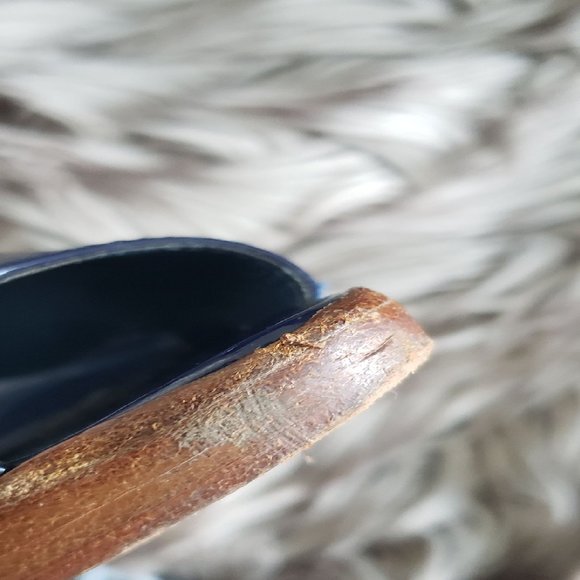 Vintage peep-toe patent leather Aldo pumps - Picture 7 of 10